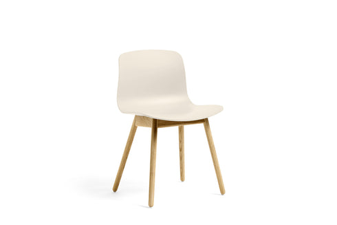 About A Chair AAC 12